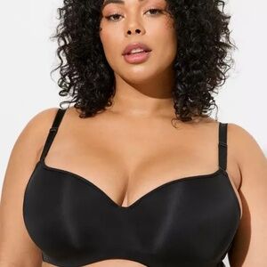 Torrid 360°  Back Smoothing Balconnete Bra Size 44DD
